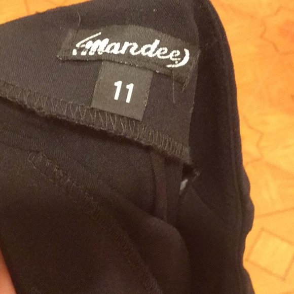 Mandee black maxi skirt size 11 with zipper NWOT - Picture 4 of 4